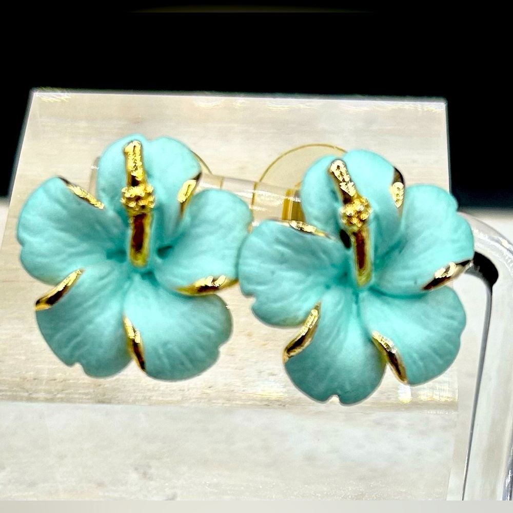 Vintage Tropical Hibiscus Earrings